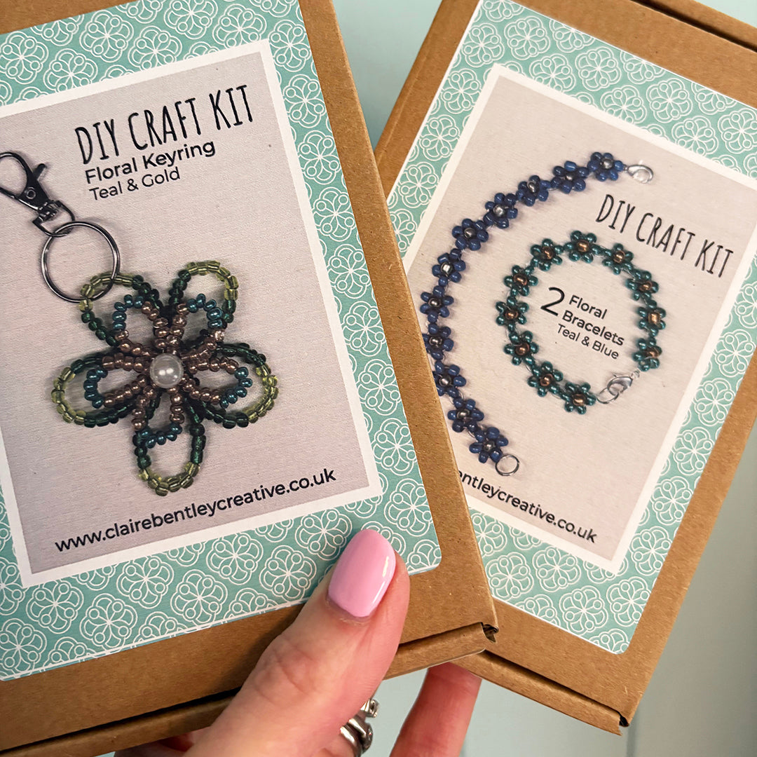 DIY Floral Keyring and bracelet set