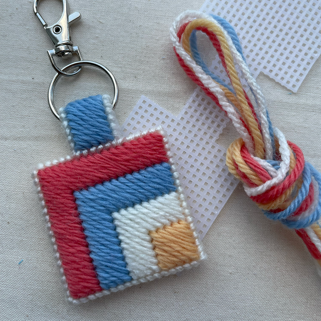 DIY Bargello Stitch Keyring Making Kit – Easy Needlepoint Craft for Beginners