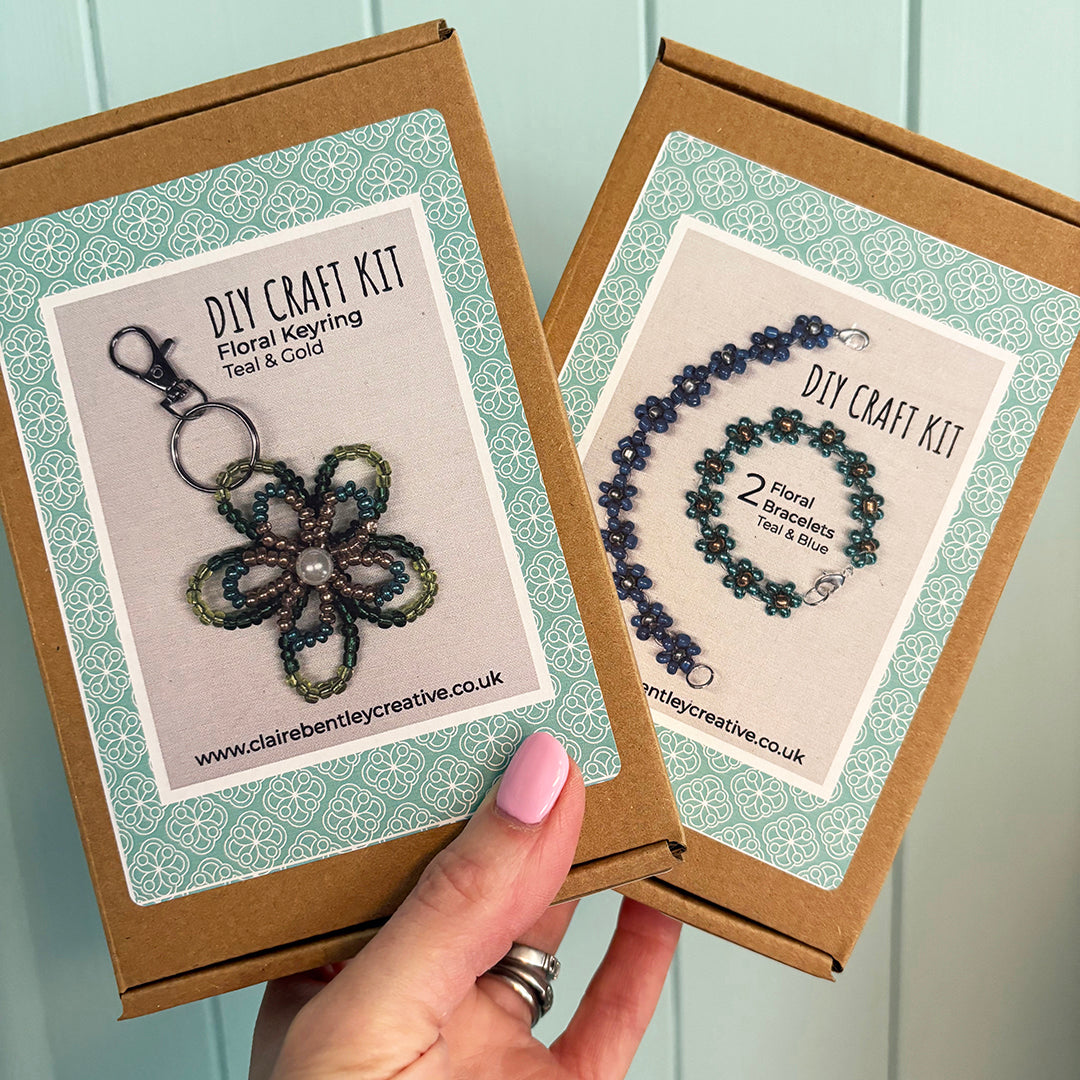 DIY Floral Keyring and bracelet set