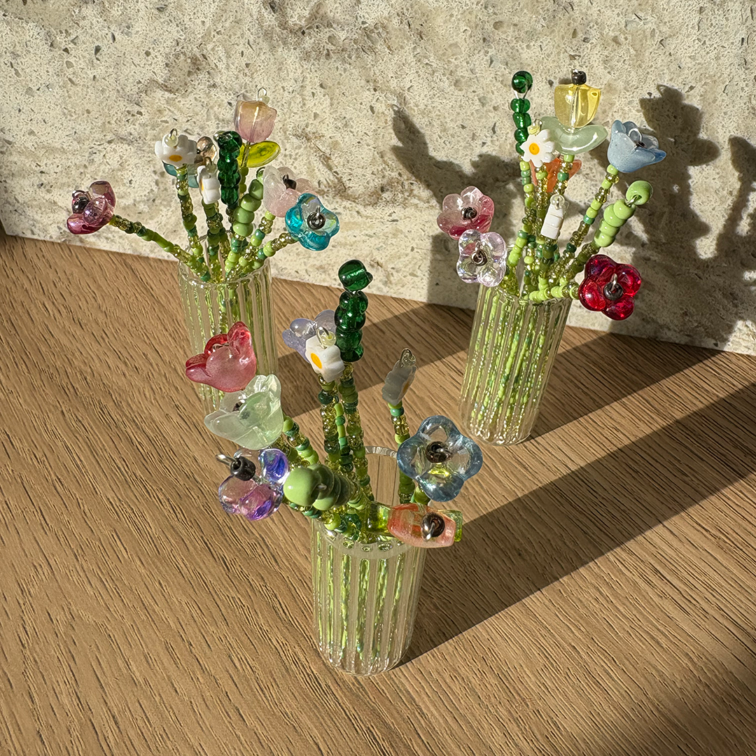 Beaded Floral Bouquet Craft Kit with Mini Glass Vase – DIY Glass Bead Flower Making Set