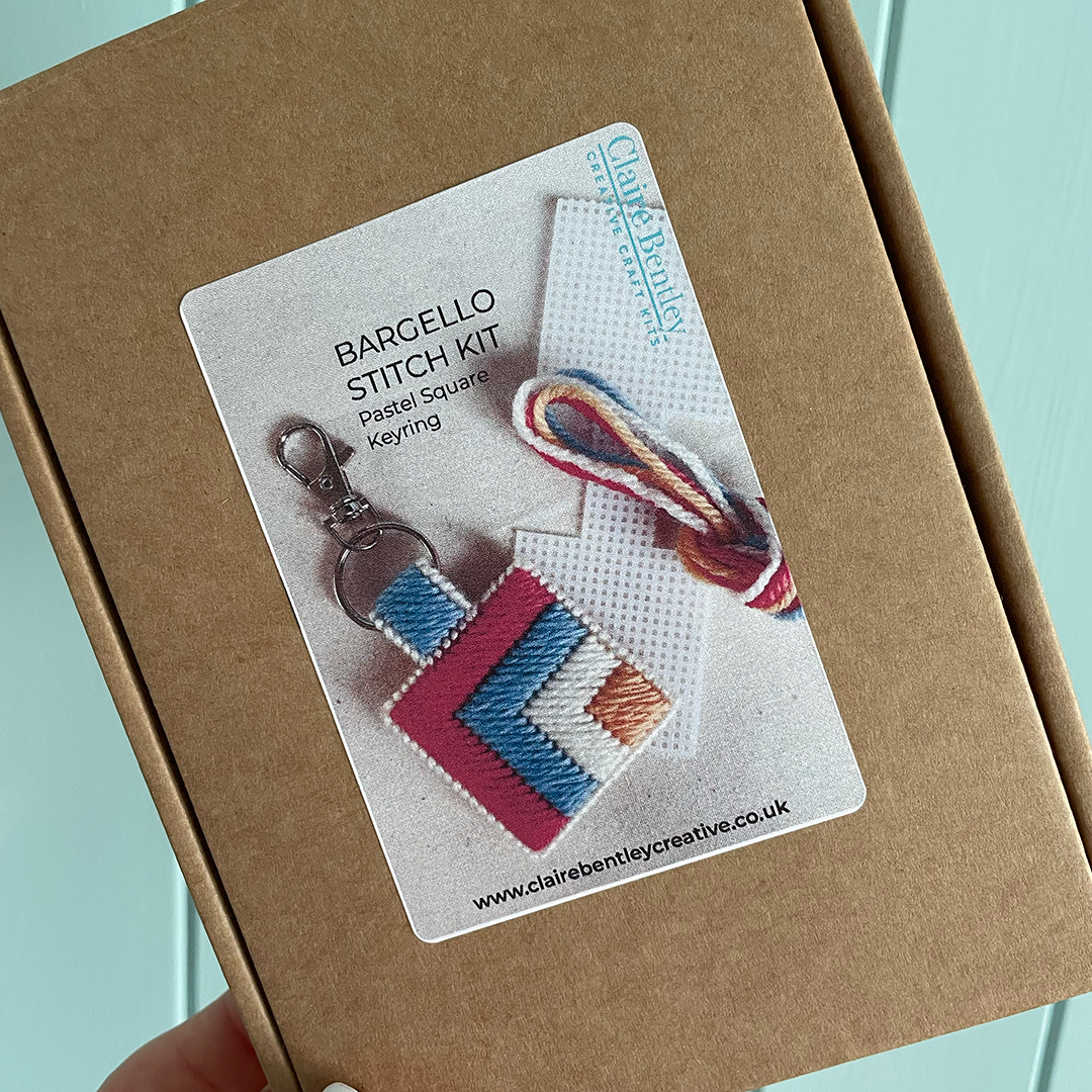 DIY Bargello Stitch Keyring Making Kit – Easy Needlepoint Craft for Beginners